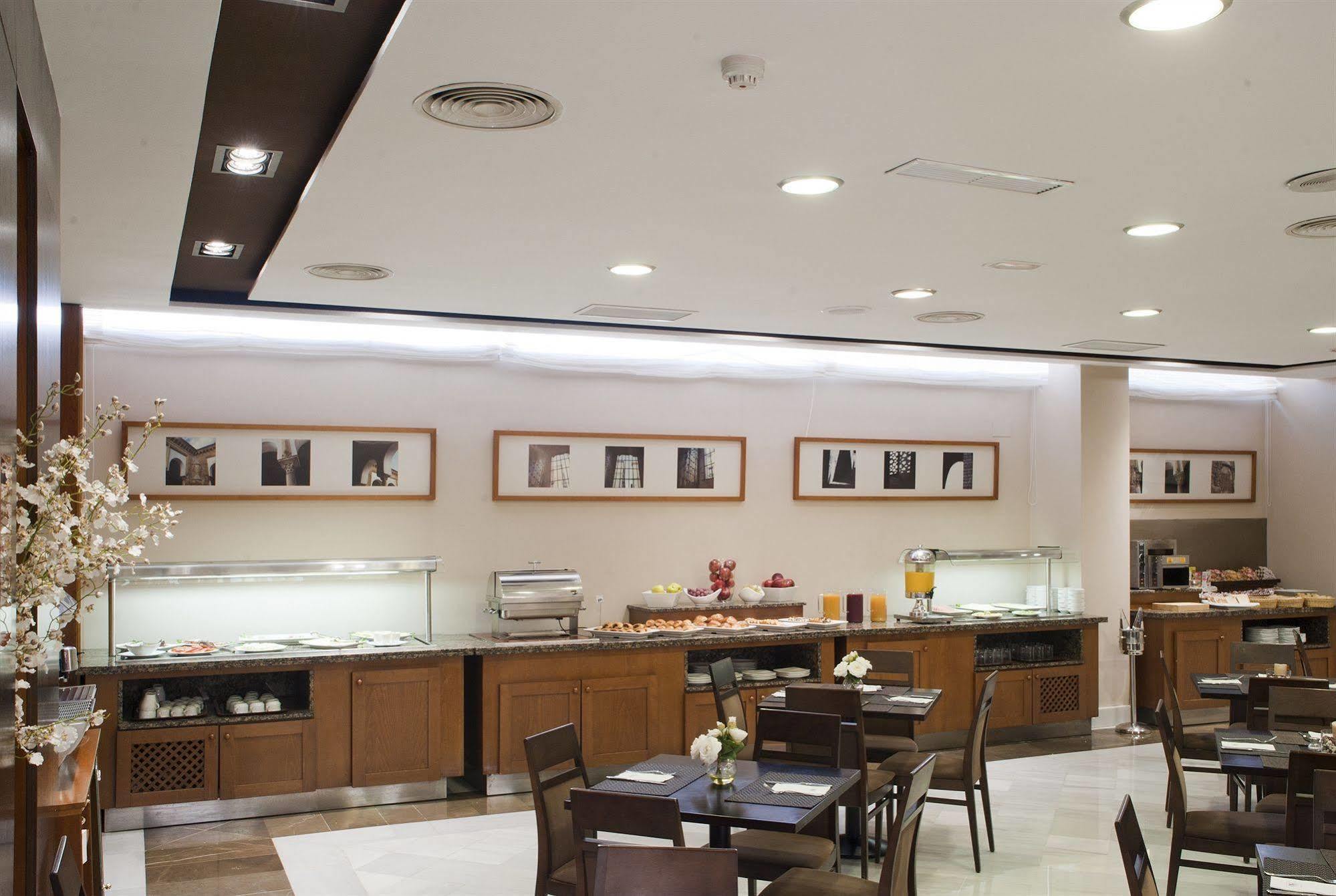 Exe Ciudad De 4* Córdoba